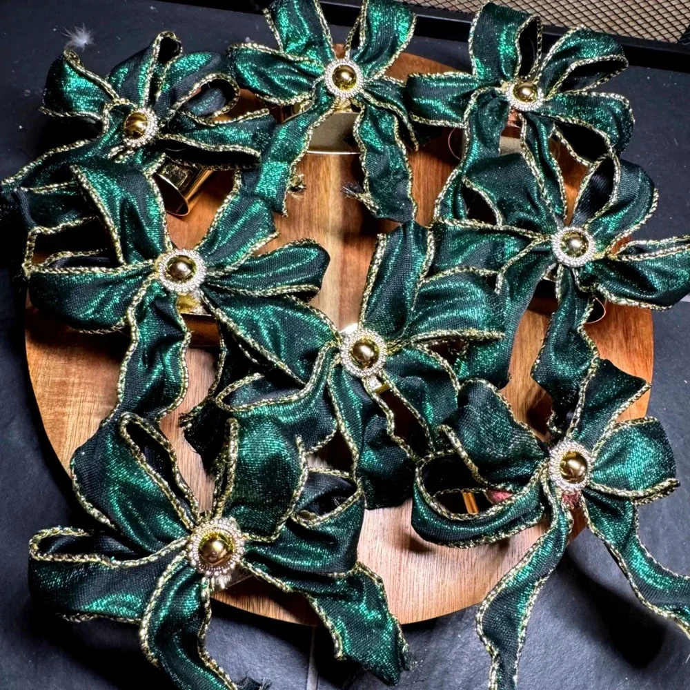 Vintage Green Metallic Bow Napkin Rings Gold Trim Holiday Table Decor Set of 8